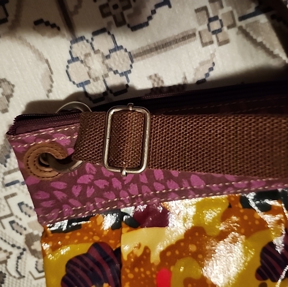 Fossil Calypso Key-Per Magenta geometric trees canvas vynal Crossbody Bag boho - Picture 6 of 12